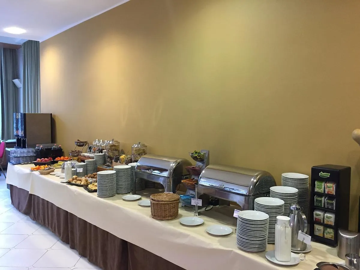 Benczur Hotel Budapest 3*,