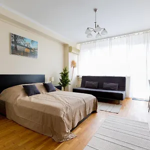 East Station - Baross 1 & 2 Apartment